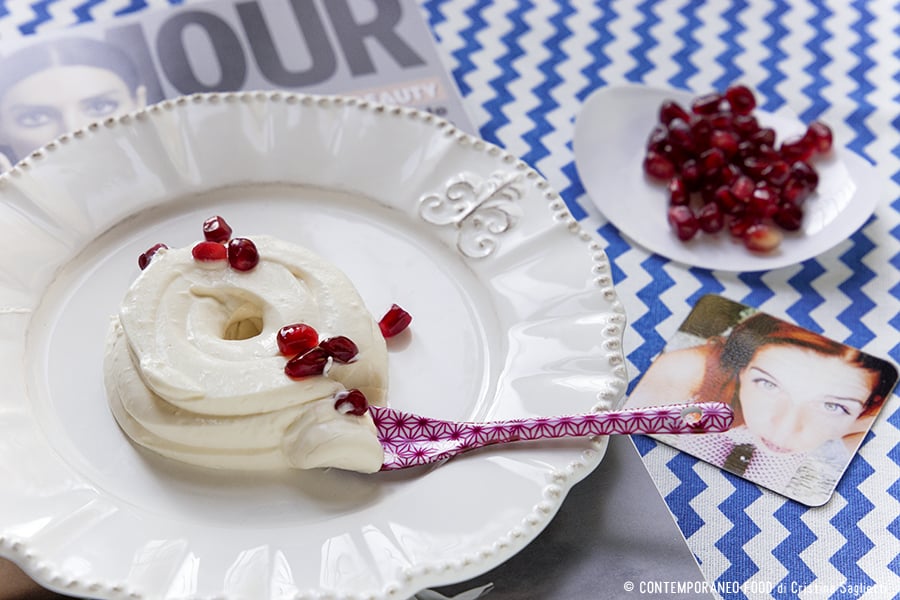 mousse-allo-yogurt-melograno-ricetta light-contemporaneo-food