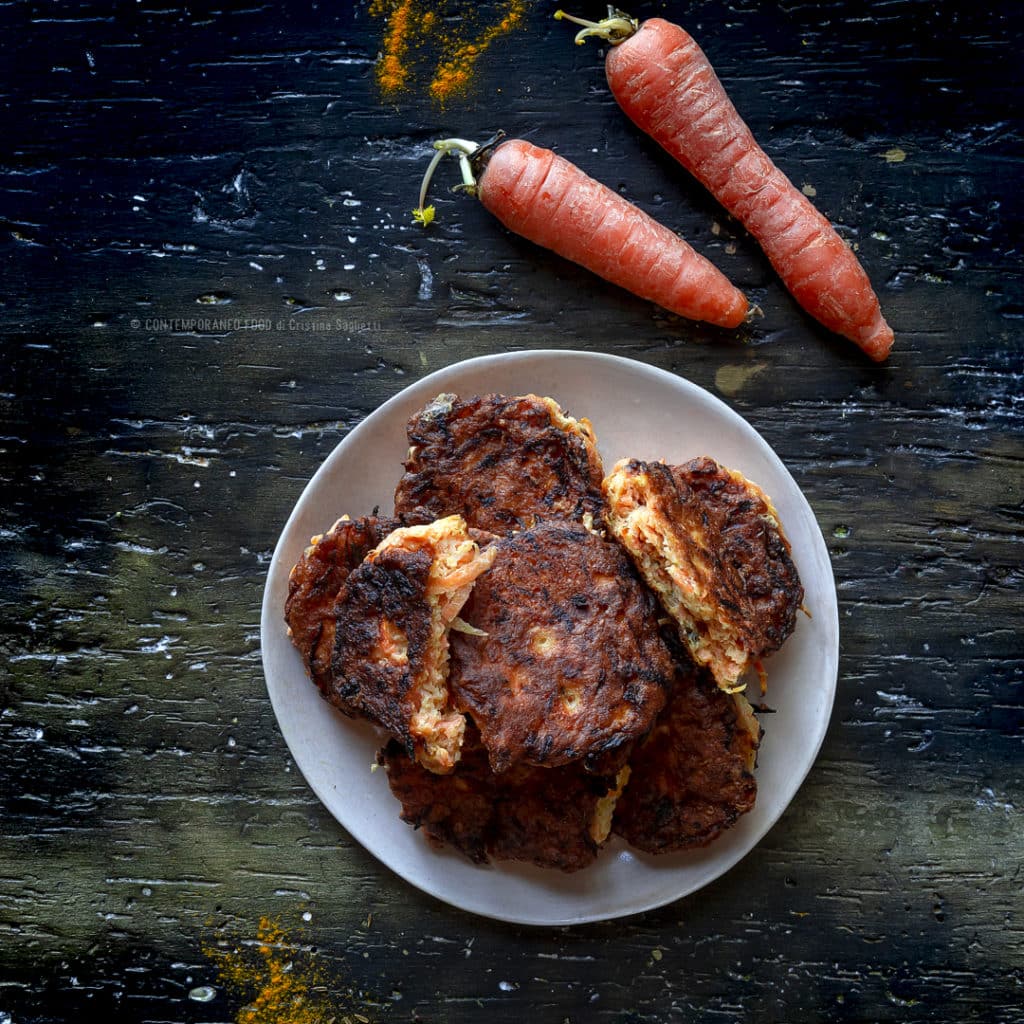 frittelle-carote-albumi-ricetta-facile-veloce-light-vegetariana-contemporaneo-food