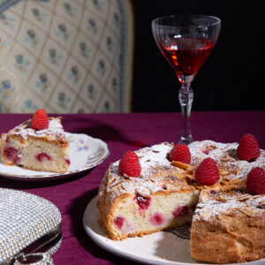 torta-umidissima-mandorle-lamponi-dessert-facile-elegante-contemporaneo-food