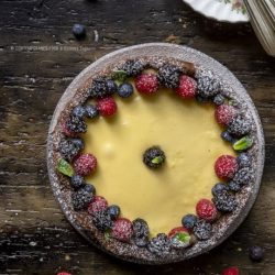 cheesecake-vaniglia-frutti-di-bosco-dessert-formaggio-ricetta-facile-dolce-contemporaneo-food