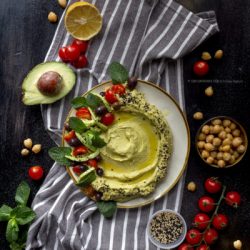 hummus-avocado-ricetta-vegetariana-antipasto-contemporaneo-food