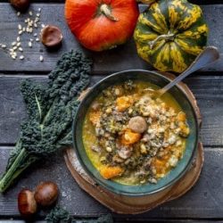 minestra-zucca-orzo-cavolo-nero-castagne-primo-vegetariano-invernale-facile-contemporaneo-food