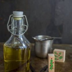 olio-alla-vaniglia-regali-homemade-ricetta-facile-natale-contemporaneo-food