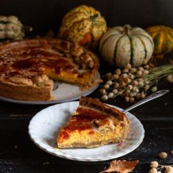 pie-di-zucca-al-profumo-di-arancia-con-frolla-al-pistacchio-dolce-facile-autunnale-contemporaneo-food