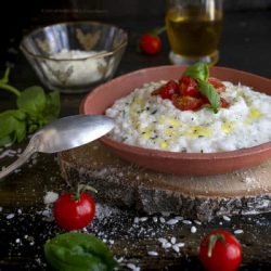risotto-al-basilico-e-cremoso-al-formaggio-ricetta-primo-facile-veloce-vegetariano-contemporaneo-food