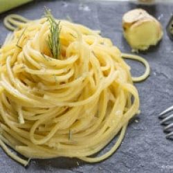 spaghett-aglio-olio-zenzero-contemporaneo-food