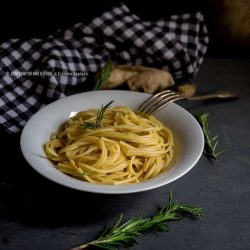 spaghetti-aglio-olio-zenzero-1-ricetta-last-minute-facile-veloce-primi-contemporaneo-food