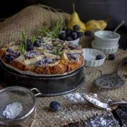 torta-uva-fragola-pere-rosmarino-3b-ricetta-facile-dessert-merenda-settembre-contemporaneo-food