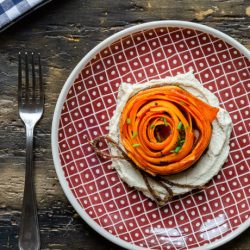 tortino-carote-maionese-anacardi-ricetta-vegana-facile-contemporaneo-food