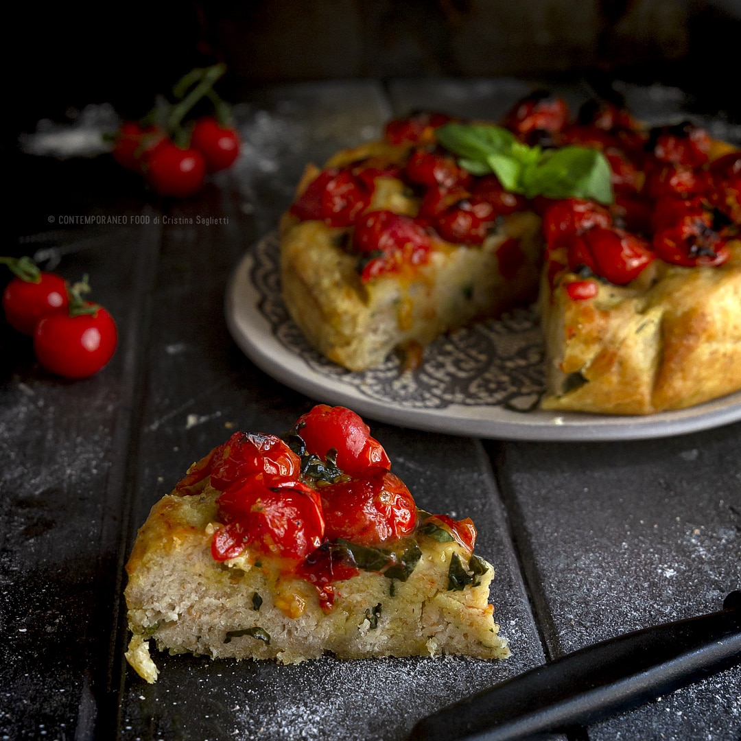 focaccia-sofficissima-al-basilico-con-pomodoro-confit-pasquetta-lievitati-ricette-facili-pasqua-contemporaneo-food