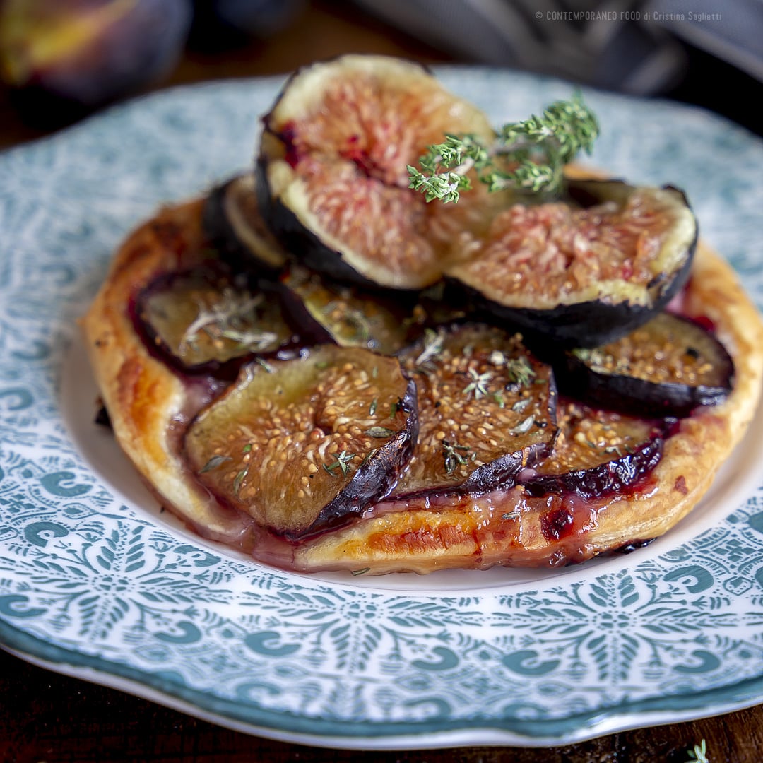 torta-salata-con-fichi-formaggio-blu-timo-e-miele-antipasto-ricetta-facile-veloce-vegetariana-contemporaneo-food