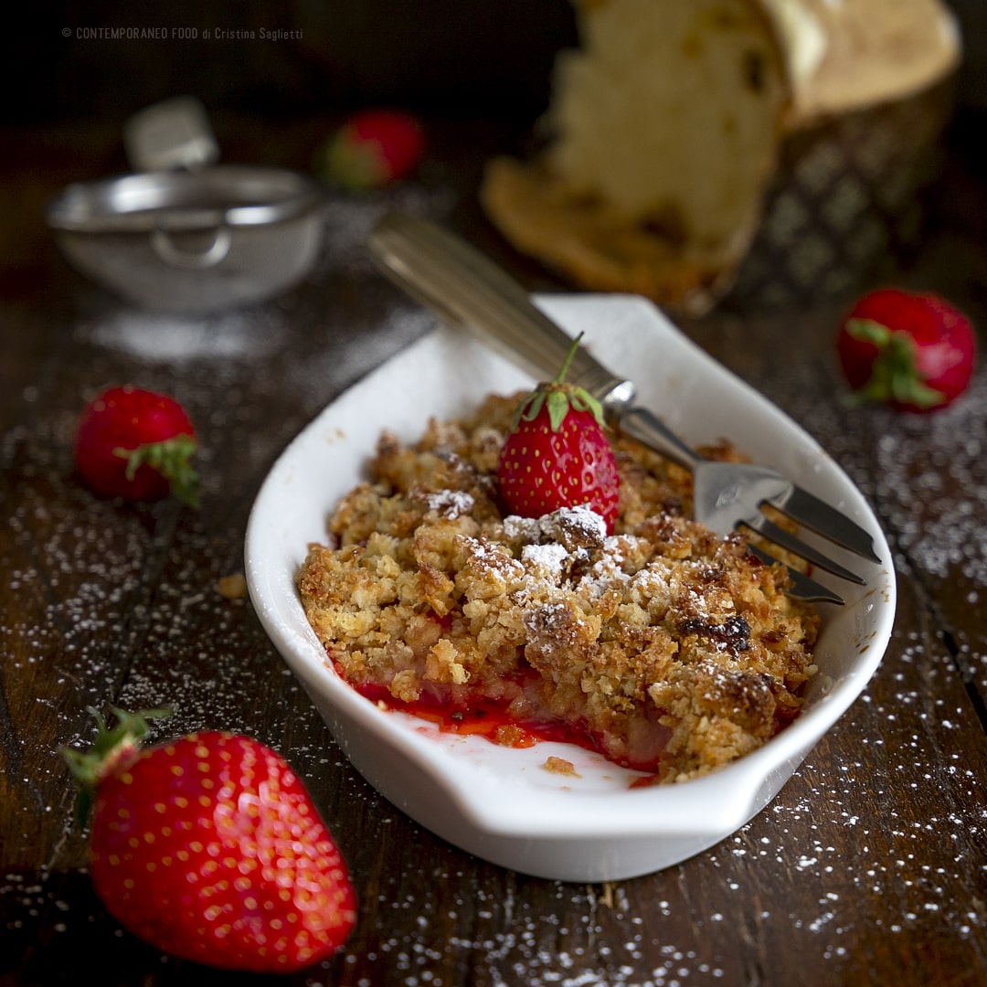 crumble-di-colomba-e-fragole-riciclo-colomba-pasqua-ricetta-facile-veloce-contemporaneo-food