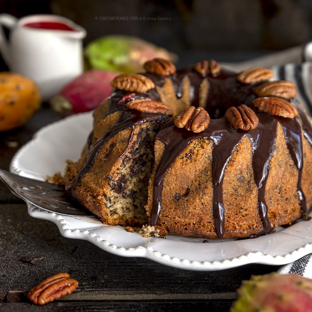 torta-cioccolato-fondente-noci-pecan-con-coulis-fichi-india-rum-ricetta-dolce-facile-contemporaneo-food