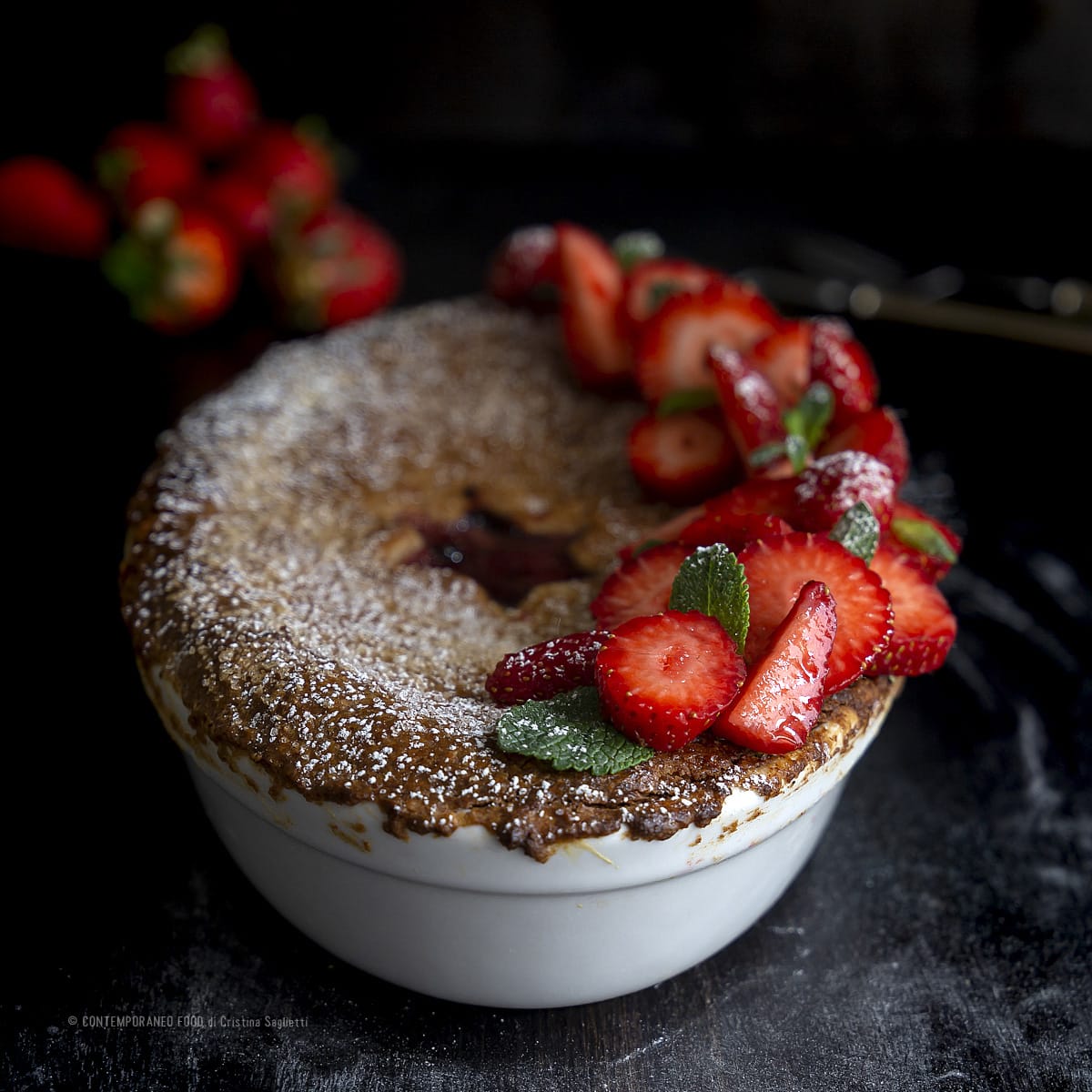 pie-di-fragole-dolce-alla-frutta-facile-contemporaneo-food