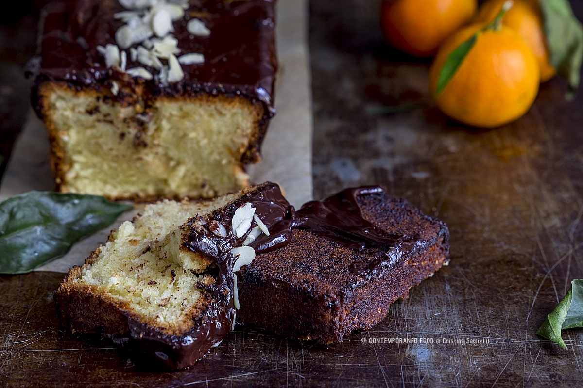 plumcake-profumo-di-clementine-lamelle-di-mandorla-glassa-cioccolato-dolce-ricetta-facile-natale-contemporaneo-food