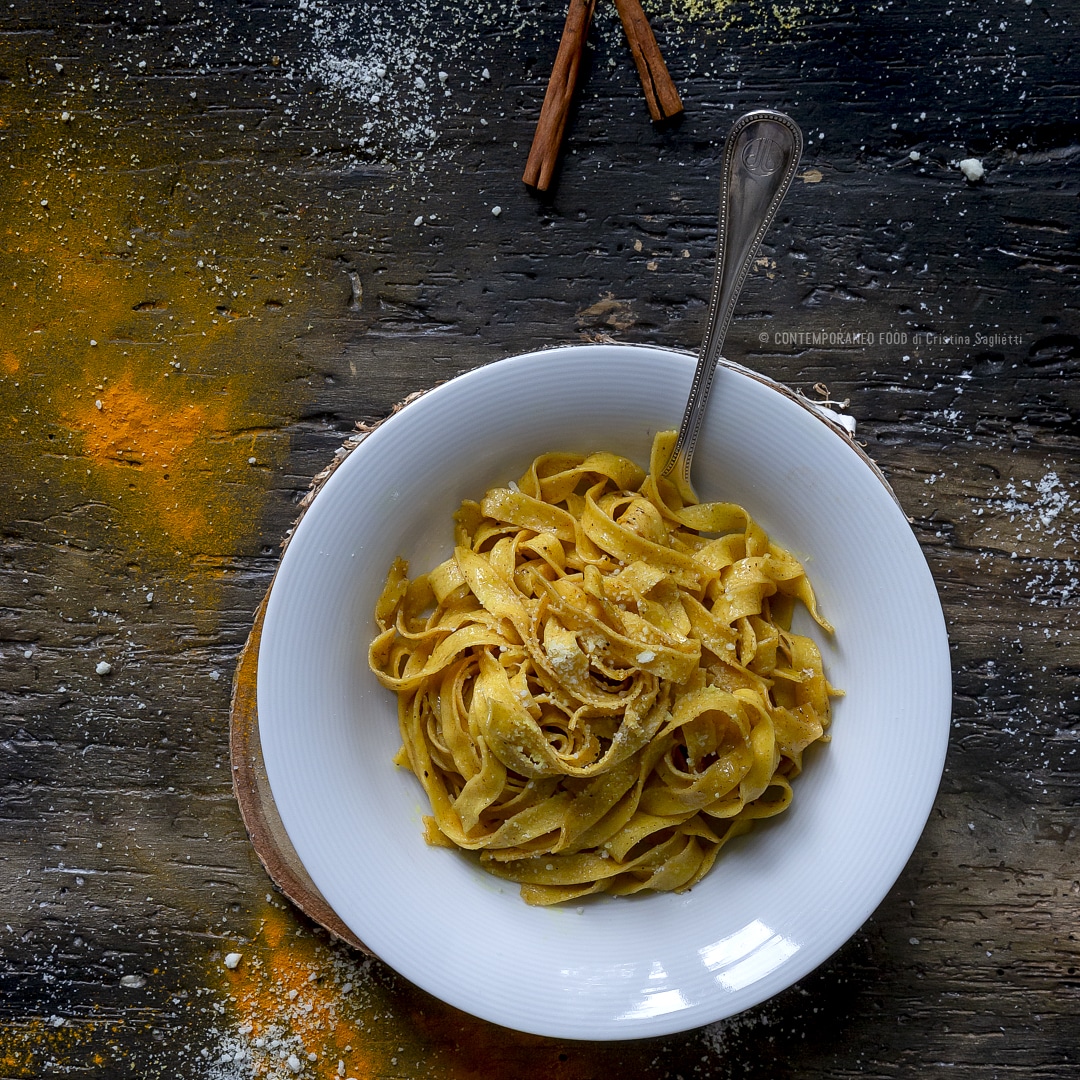 Immagine: Tagliatelle alle spezie e parmigiano