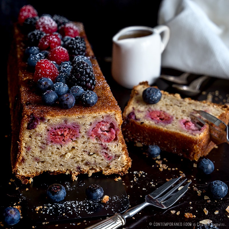 plumcake-ricotta-frutti-di-bosco-limoncello-ricetta-facile-dolce-frutta-contemporaneo-food