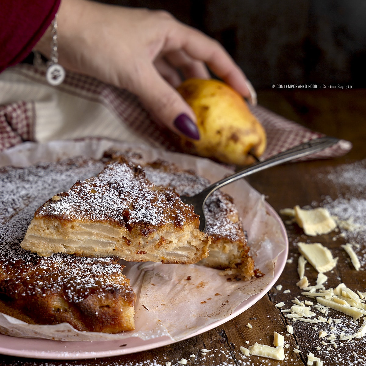 torta-pere-cioccolato-bianco-cognac-dolce-facile-con-la-frutta-contemporaneo-food