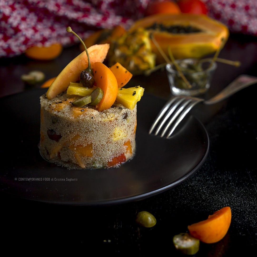 teff-in-insalata-esotica-con-olive-taggiasche-e-fiori-di-cappero-ricetta-estiva-facile-senza-glutine-primo-frutta-contemporaneo-food