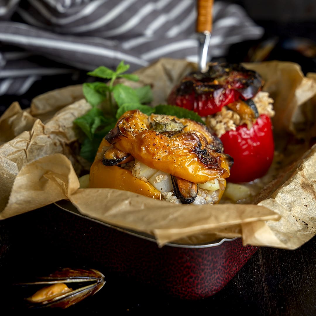 peperoni-ripieni-con-avena-patate-e-cozze-ricetta-facile-primo-piatto-contemporaneo-food