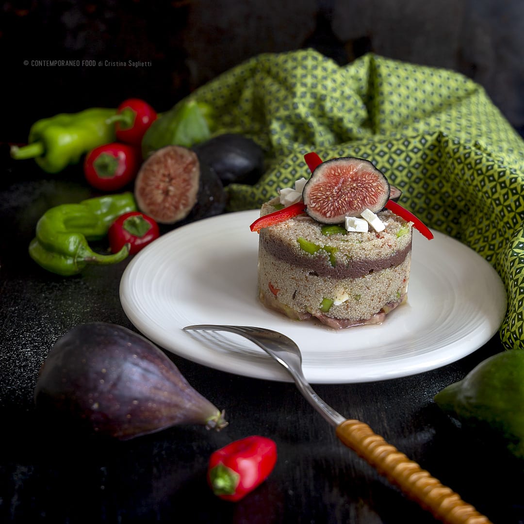 teff-in-insalata-con-fichi-paté-olive-nere-peperoni-ricetta-estiva-facile-primo-senza-glutine-contemporaneo-food
