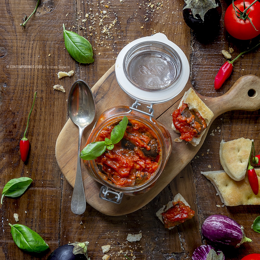 Immagine: Melanzane piccantine ai due pomodori