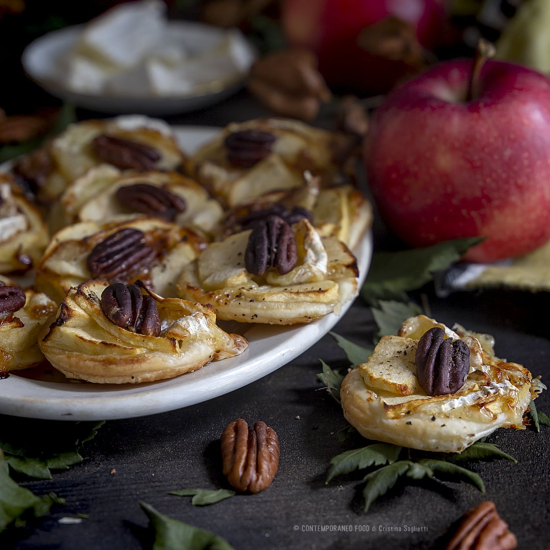 sfoglie-di-mela-camembert-pepe-affumicato-ricetta-facile-veloce-antipasto-contemporaneo-food