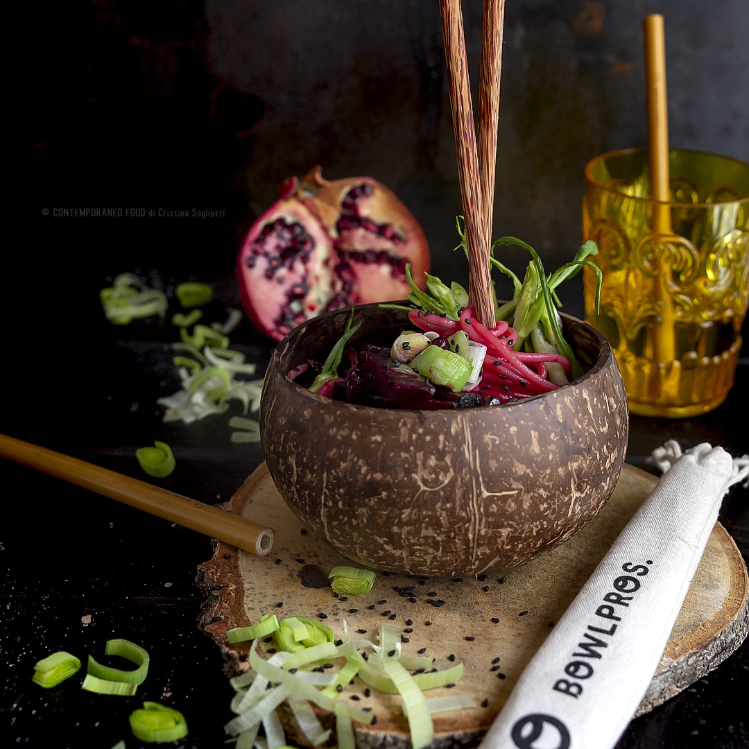 spaghetti-porro-barbabietola-rossa-puntarelle-melograno-ricetta-facile-veloce-primo-piatto-vegetariano-contemporaneo-food