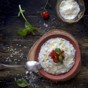 risotto-al-basilico-e-cremoso-al-formaggio-ricetta-primo-facile-veloce-vegetariano-contemporaneo-food