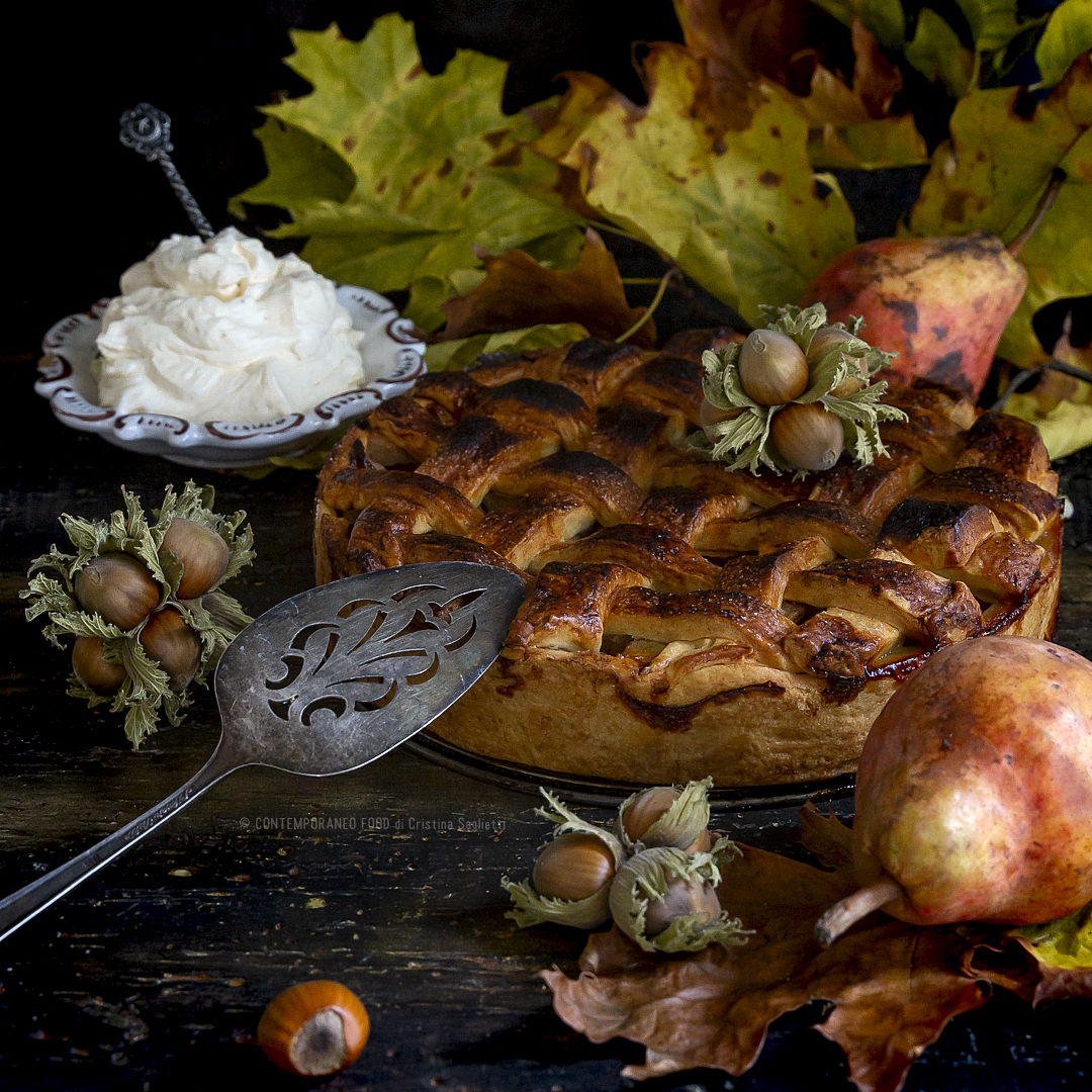 pie-di-pere-con-crosta-alle-nocciole-chantilly-allo-zabaione-merenda-facile-contemporaneo-food