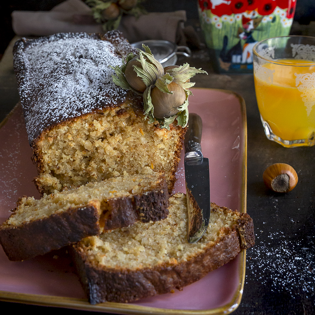 plumcake-alle-nocciole-yogurt-arancia-dolce-facile-colazione-merenda-contemporaneo-food