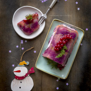 terrina-salmone-affumicato-robiola-dragoncello-barbabietola-antipasto-facile-veloce-natale-capodanno-contemporaneo-food