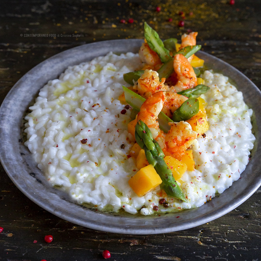 risotto-ricotta-gamberi-al-curry-apsaragi-mango-ricetta-facile-leggera-primi-veloci-contemporaneo-food
