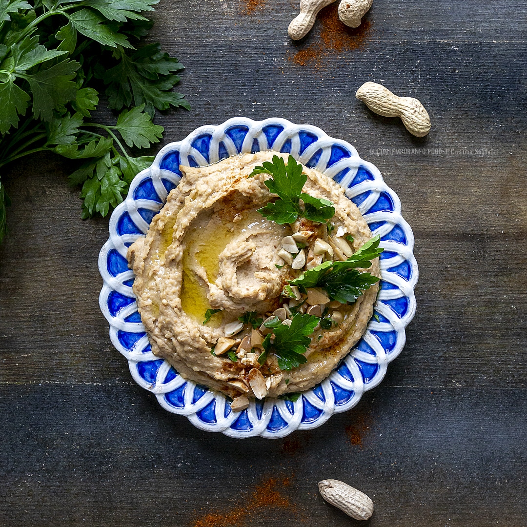 Immagine: Hummus con arachidi