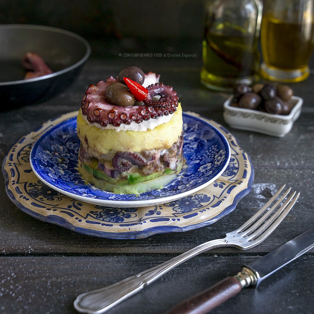 causa-patate-polipo-avocado-ricetta-peruviana-pesce-facile-contemporaneo-food