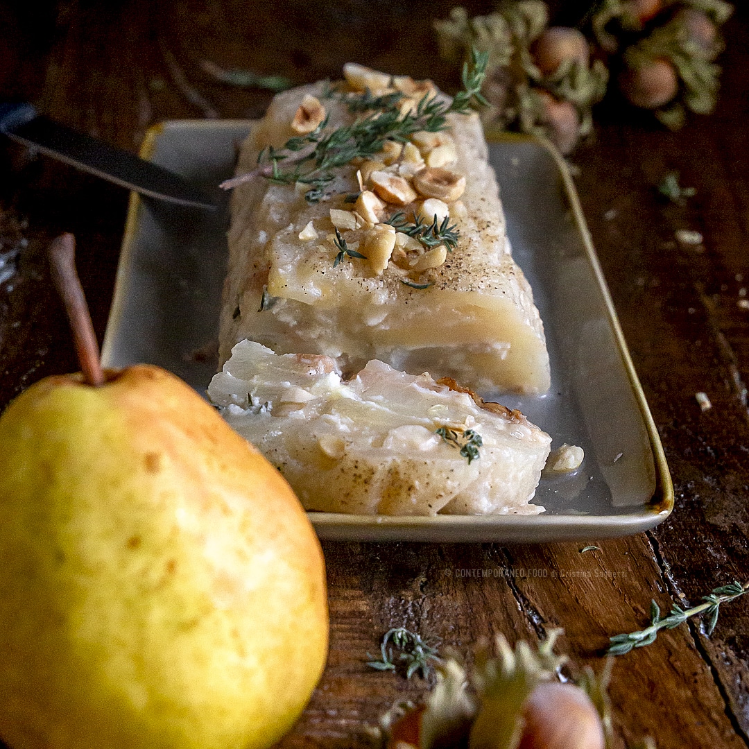 pere-fondenti-gorgonzola-nocciole-antipasto-facile-vegetariano-contemporaneo-food