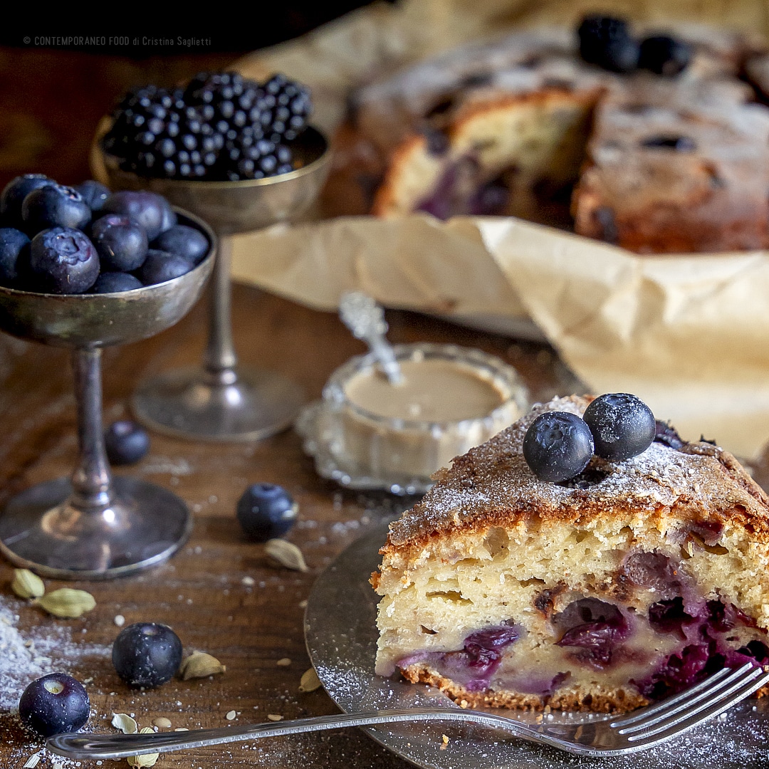 torta-more-e-mirtilli-con-tahina-cardamomo-dolce-facile-merenda-colazione-contemporaneo-food
