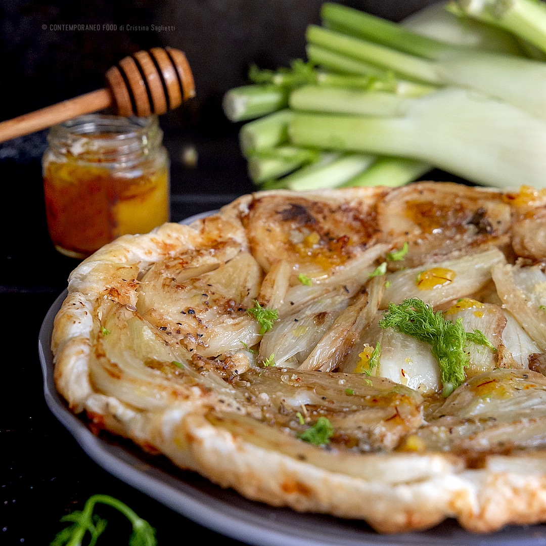 tarte-tatin-finocchi-con-miele-allo-zafferano-ricetta-salata-facile-veloce-contemporaneo-food