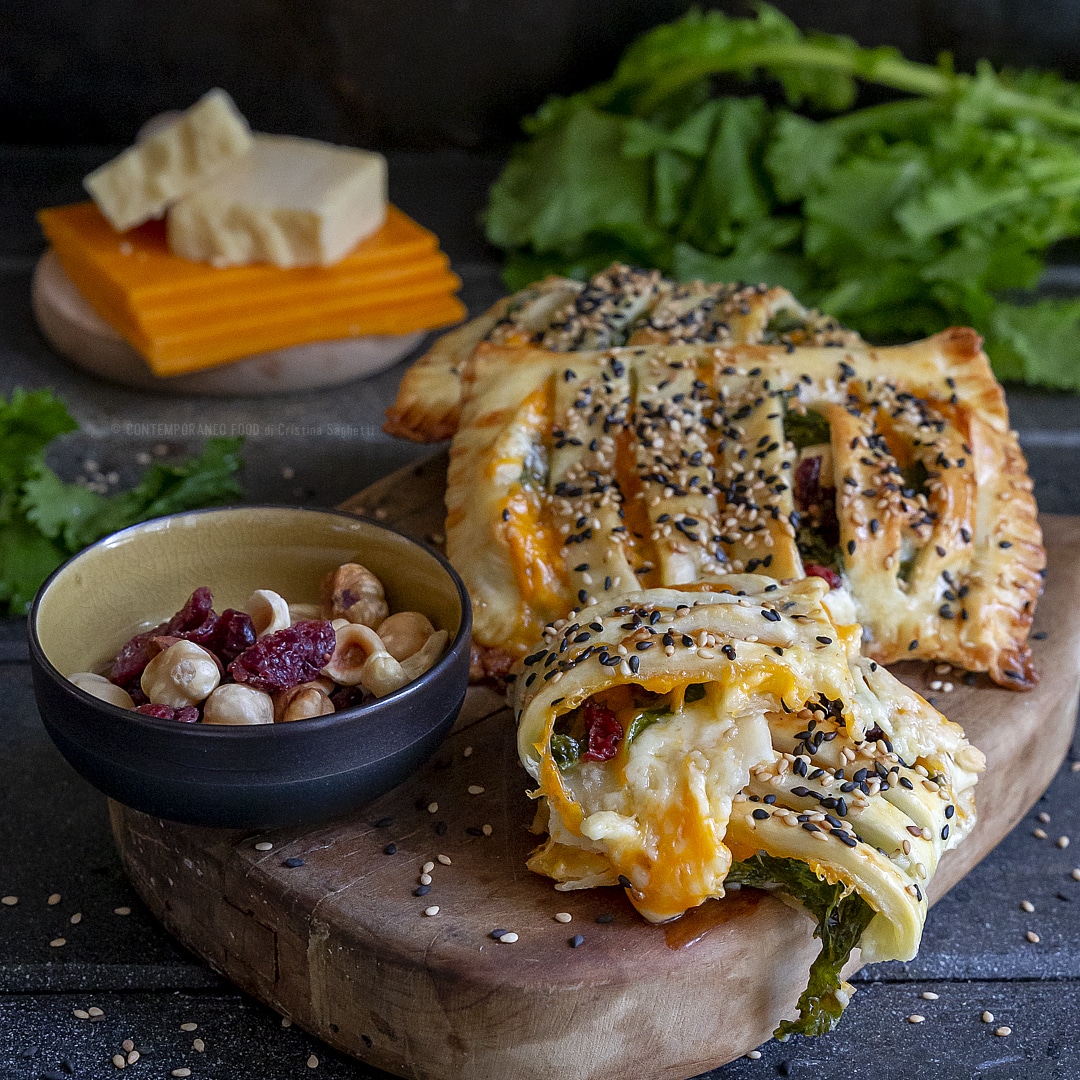fagottini-brisé-facili-cheddar-mirtilli-rossi-frutta-secca-cime-di-rapa-ricetta-vegetariana-brunch-antipasto-contemporaneo-food