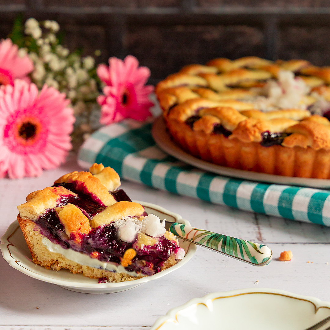 crostata-morbida-al-cocco-mascarpone-confettura-mirtilli-dolce-facile-colazione-merenda-contemporaneo-food