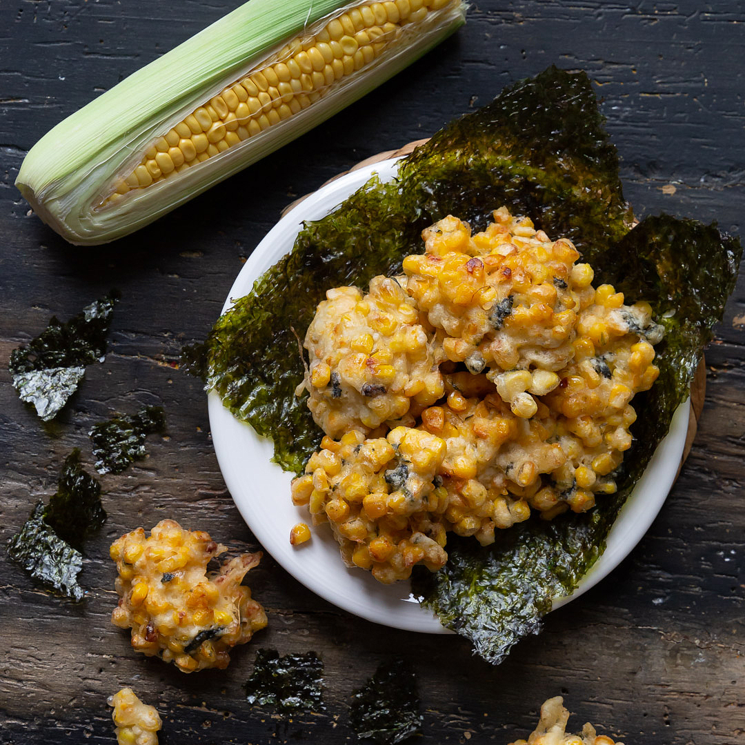 Immagine: Frittelle di mais e alga nori in tempura leggerissima