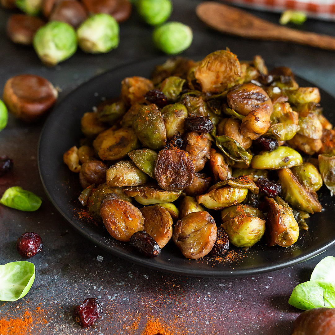 cavolini-bruxelles-castagne-mirtilli-rossi-contorno-autunnale-facile-veloce-contemporaneo-food