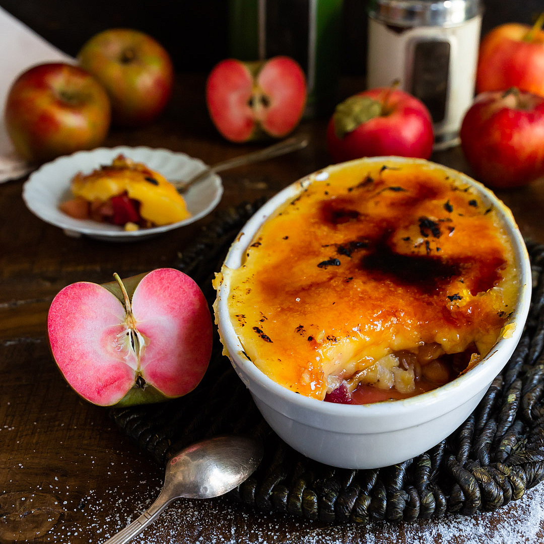 pudding-mela-red-moon-crema-dolce-facile-alla-frutta-contemporaneo-food