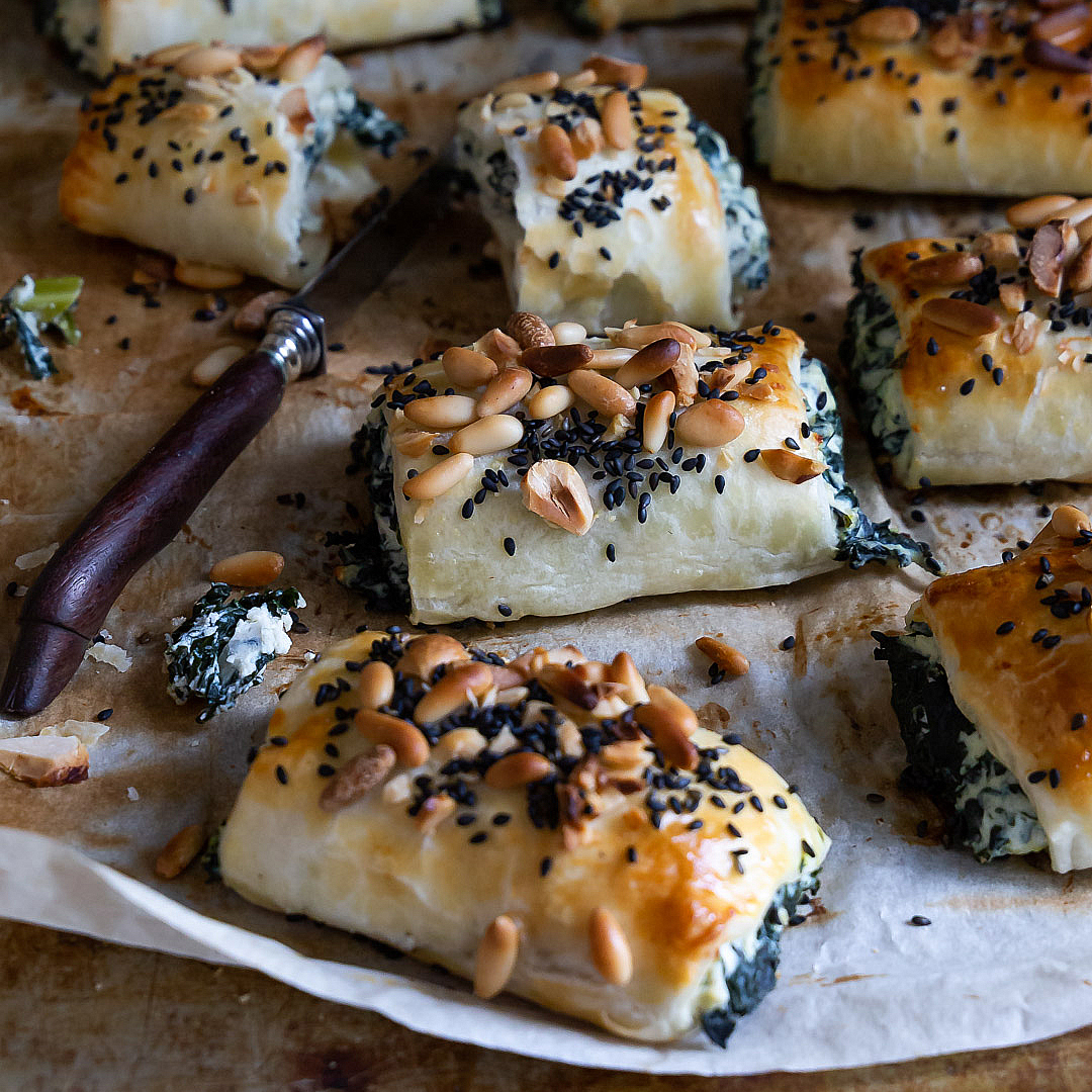 involtini-di-sfoglia-cavolo-nero-ricotta-antipasto-piatto-unico-facile-veloce-contemporaneo-food