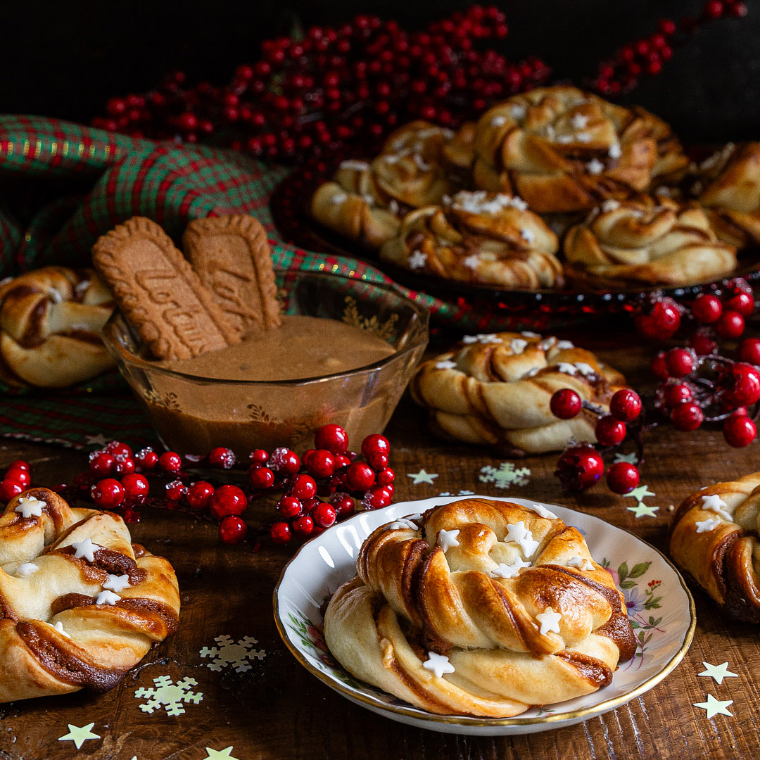 cinnamon-rolls-crema-speculoos-facili-dolci-di-natale-facili-veloci-contemporaneo-food