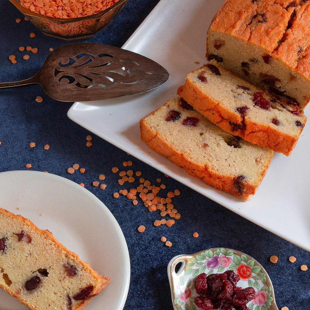 Immagine: Pane proteico di lenticchie rosse decorticate, mirtilli rossi e noci