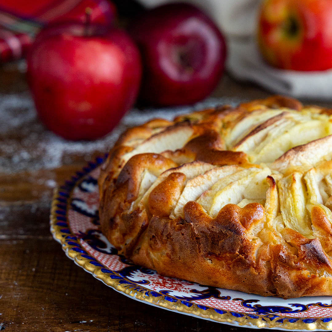Immagine: Tortina alle mele cotte e mascarpone, profumata alla vaniglia e Cognac