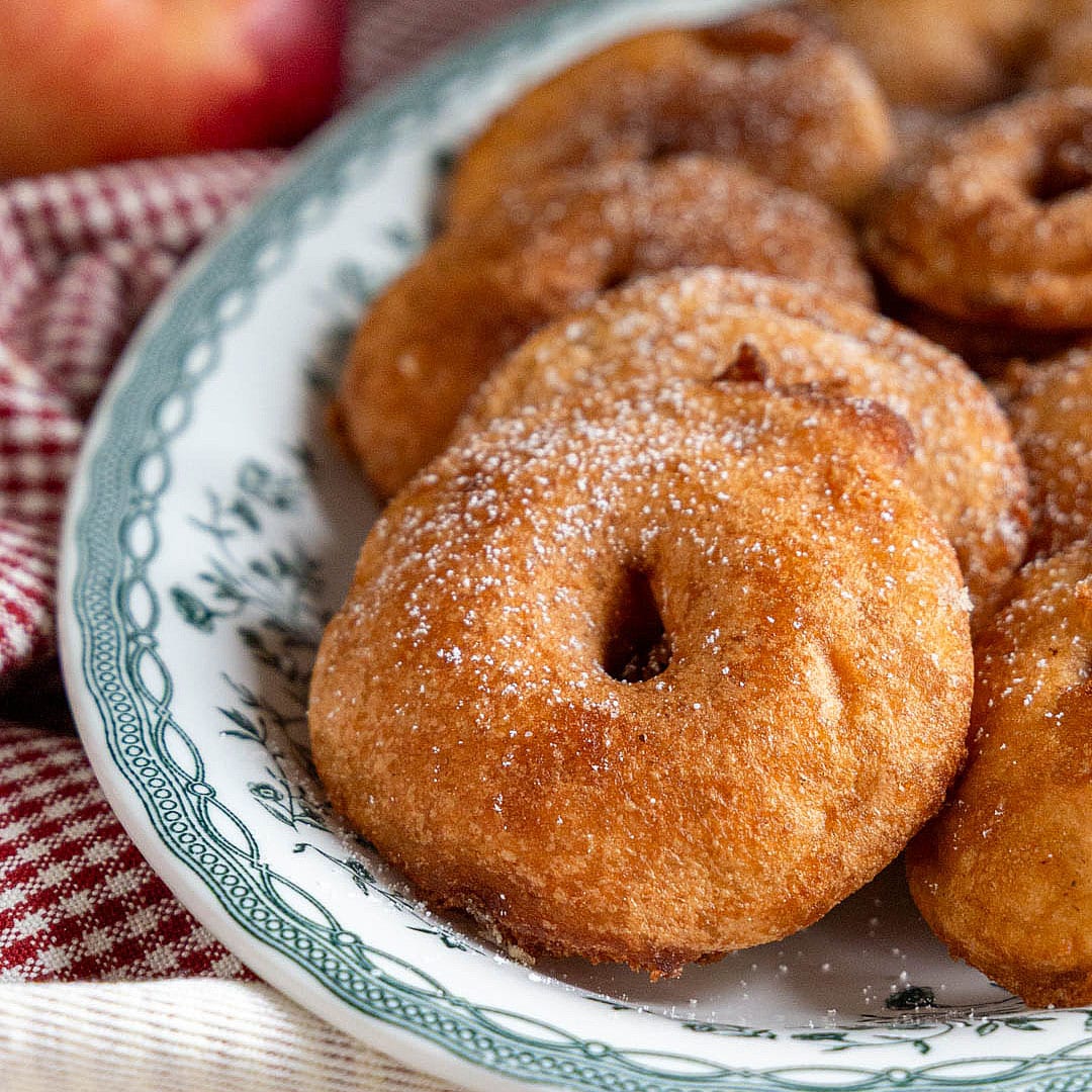 frittelle-di-mele-velocissime-sofficissime-contemporaneo-food